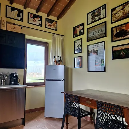 Podere Molinaccio بانيكالي